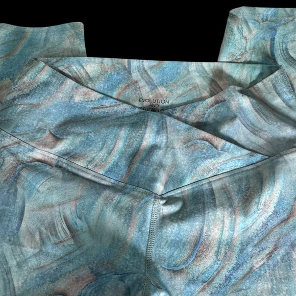 Evolution And Creation Watercolor Print Crop Leggings Sz XL - Picture 3 of 7